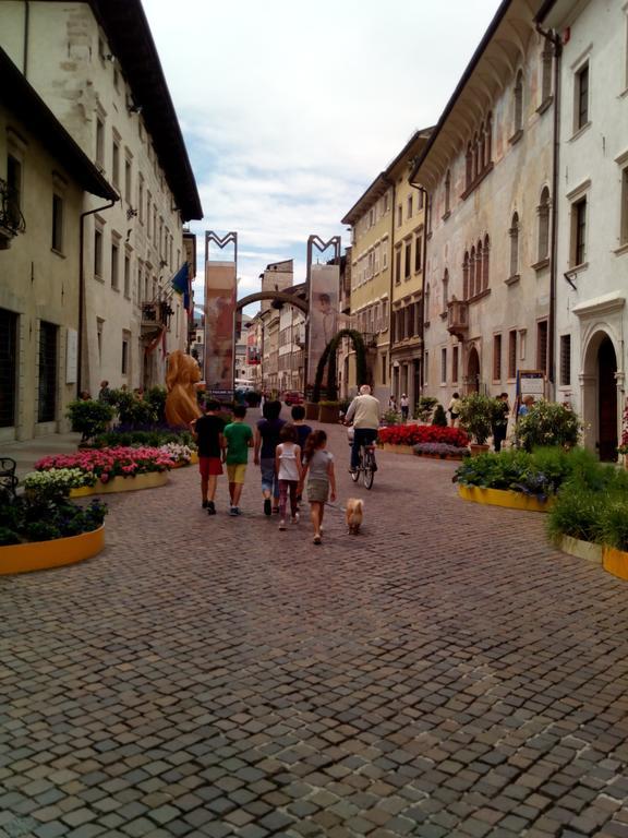 Alloggio Ponte Dei Cavalleggeri Hotel เตรนโต ภายนอก รูปภาพ